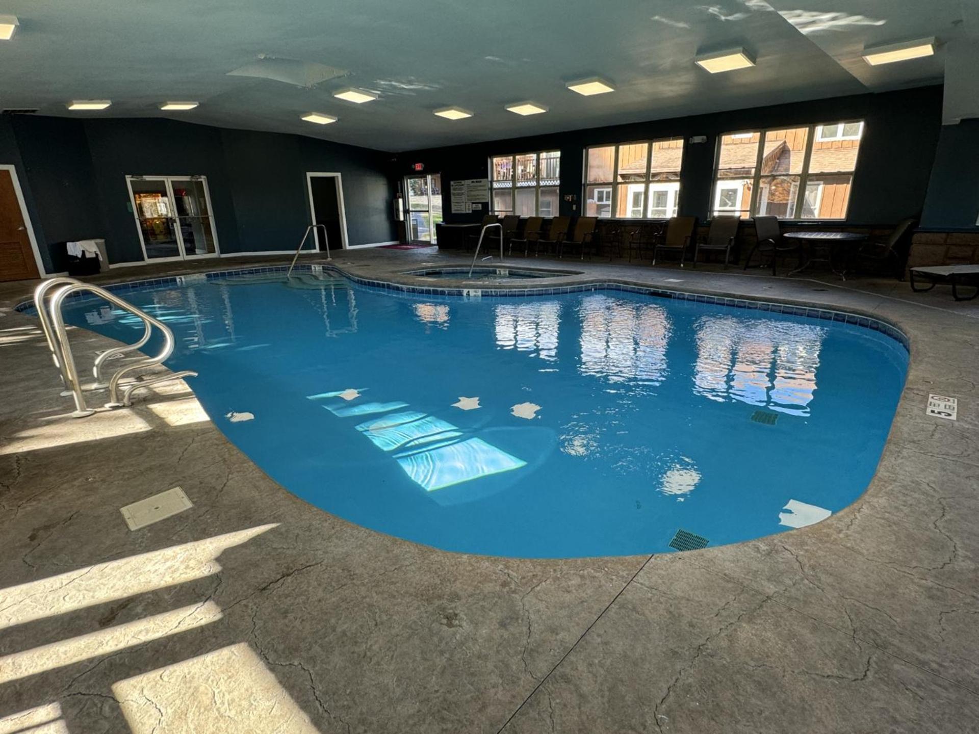 Mohican Resort Motel, Conveniently Located To All Lake George Attractions Queensbury Exterior photo