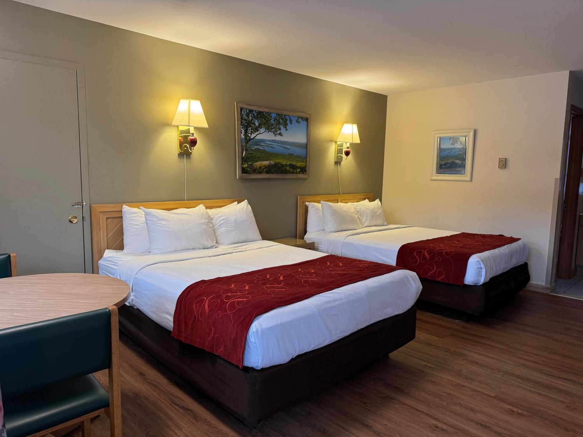 Mohican Resort Motel, Conveniently Located To All Lake George Attractions Queensbury Exterior photo