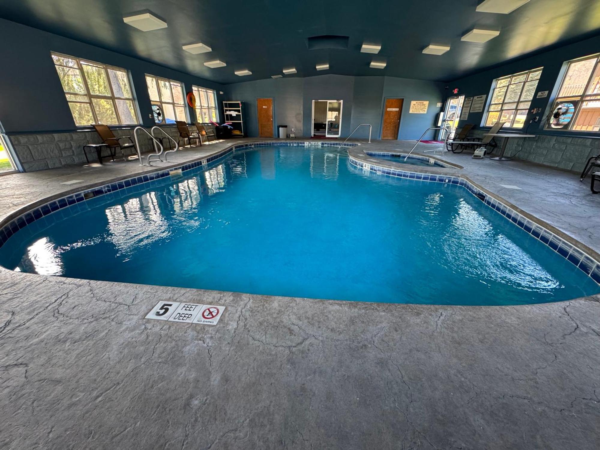 Mohican Resort Motel, Conveniently Located To All Lake George Attractions Queensbury Exterior photo